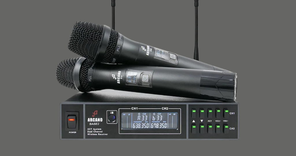 O segredo do Arcano BB-2: Pré-amplificador in-line (booster) fornecendo o ganho limpo de +20dB necessário para o microfone dinâmico de baixo output.