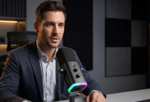 FIFINE AM8 microfone cardioide para streaming e podcast com RGB e botão mute